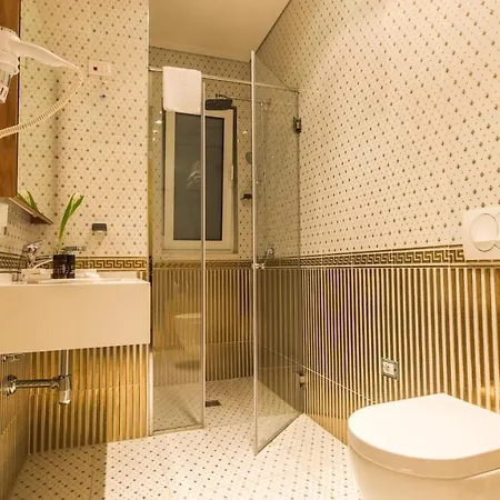 Royal Hill Szálloda