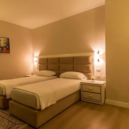 Royal Hill Szálloda Vora