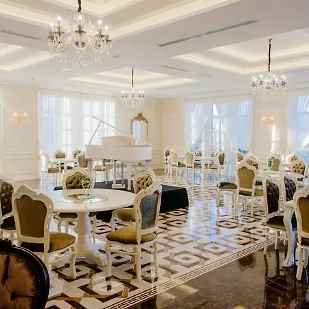 فندق Royal Hill *
